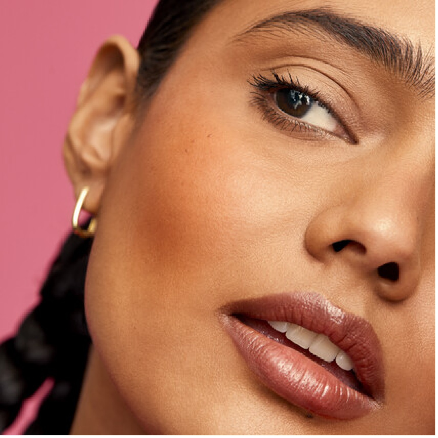E.L.F. POUT CLOUT LIP PLUMPING PEN (BÁLSAMO, BRILLO Y VOLUMINIZADOR LABIAL 3 EN 1)